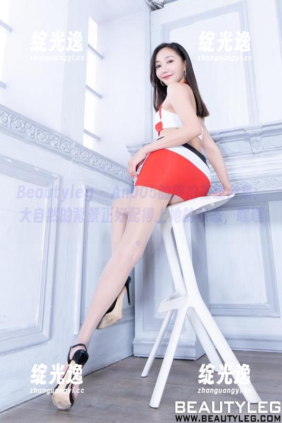 Beautyleg - An005的旅拍在线合集：大自然的背景正好配得上她的状态，嘿嘿。