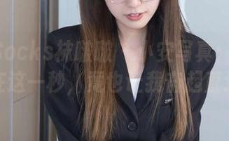 BoBoSocks袜啵啵 – 小安写真：小腿丝袜在这一秒，竟也让我奋起直追。