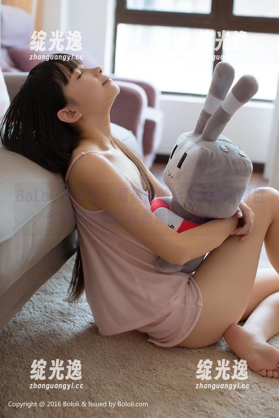 BoLoli菠萝社 - 夏美酱的全套职业装图包，今晚卸妆回家还是要留个好印象？