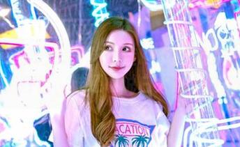 Feilin嗲囡囡 – 施忆佳KITTY的护士穿衣魔法合集，谁还敢说白大褂不性感？