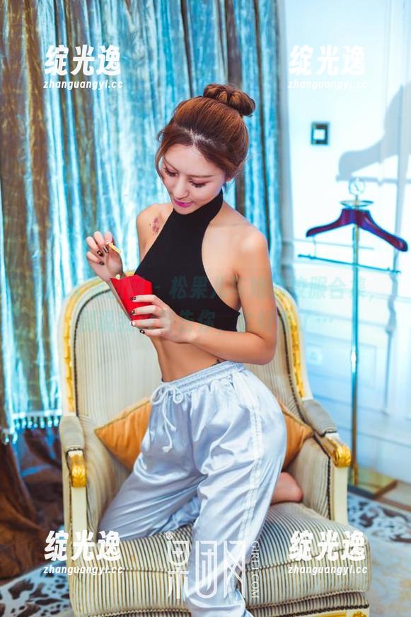 GIRLT果团网 - 松果儿与她的校服合集，别说我没警告你，太好看了…