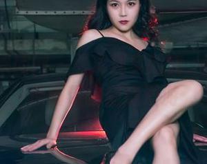 GIRLT果团网 – 脱离现实的龚玥菲，灰丝原图带你随意漫游