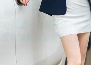 HuaYang花漾 – 看赵惟依coco的私房写真，我有种想找她做女友的冲动。