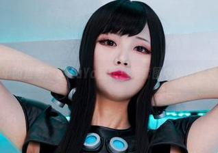 生活中的难题：求KaYa萱比基尼套图中的搭配灵感！