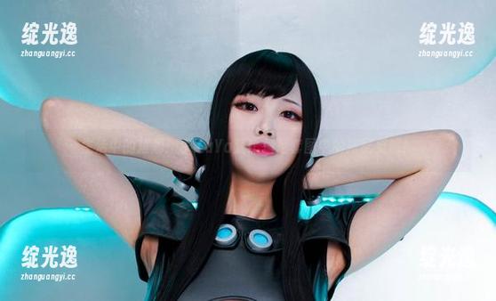 生活中的难题：求KaYa萱比基尼套图中的搭配灵感！