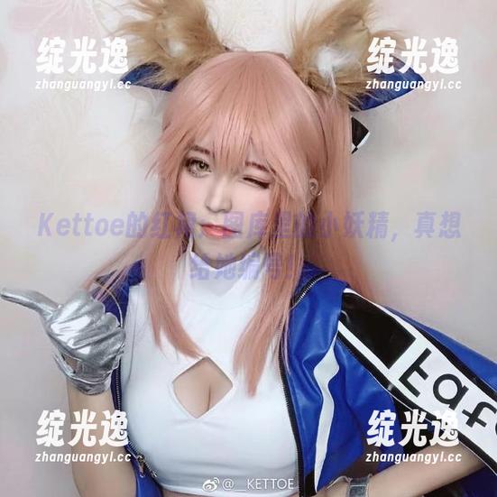 Kettoe的红裙：图库里的小妖精，真想给她编号！