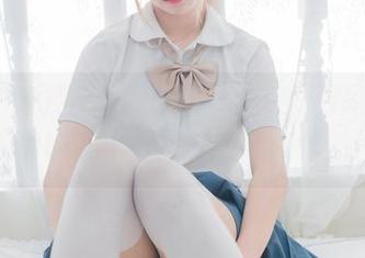 MTYH喵糖映画 – 这一组水手服写真集，镜酱满满的青春气息，精选得恰到好处！