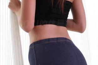 在这里获取ROSI的体操服原图，不练也可以瞧瞧呗。