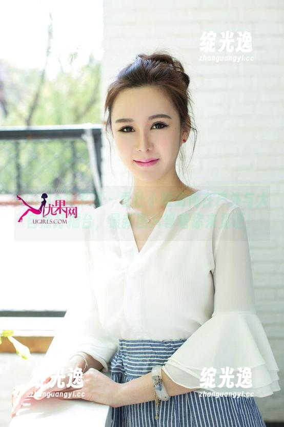 UGirls尤果网 - 看杜小雨如何在户外与大自然打擂台，最新图片等着你来见证！