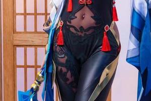 把Umeko J的比基尼资源随手放回沙滩，顺便淋个雨？