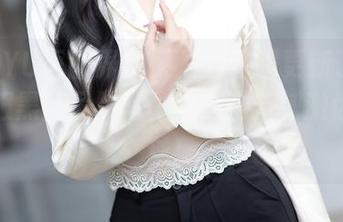 XIAOYU语画界 – 又是月音瞳更新了！秘书制服黑丝吊袜写真集，全新刺激你的眼球！