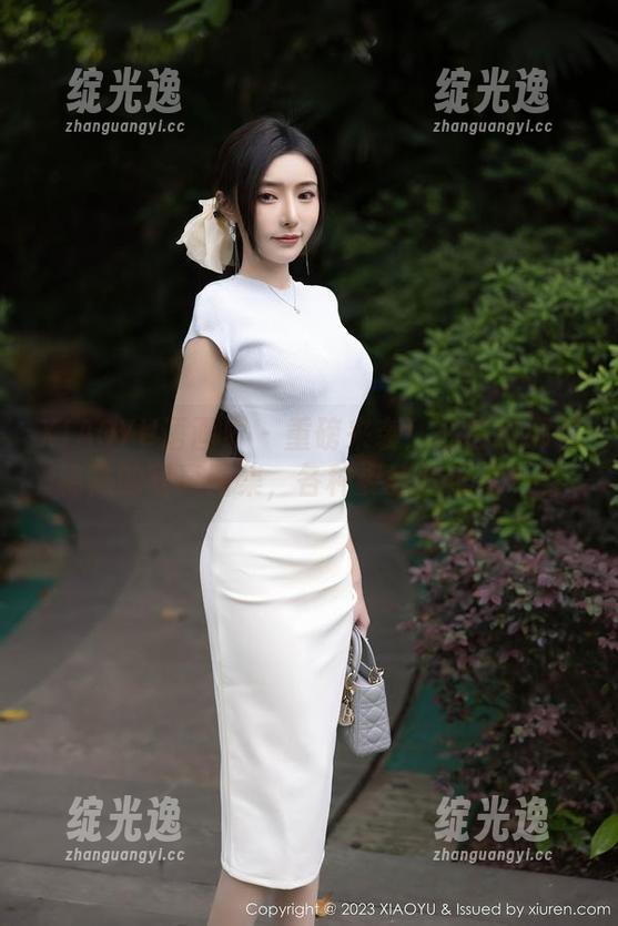 XIAOYU语画界 - 重磅来袭！苏苏阿绑着棉袜的写真图集，各种姿势统统来一遍