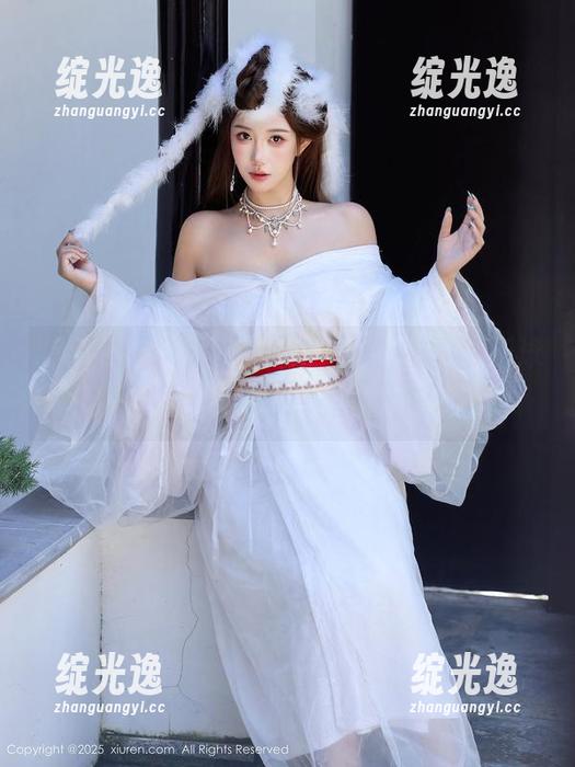 Xiuren秀人网 - 更新！冷月yuer的新泳衣就像个泡泡，让人想起夏天的海风。