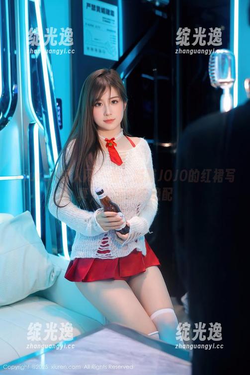 Xiuren秀人网 - 看！喵喵JOJO的红裙写真，精选中的绝配