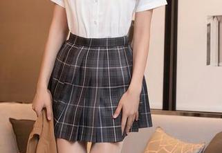 Xiuren秀人网 – 要饲养奶牛吗？不填饱肚子，但婠婠么的全套一定让你惊艳，记得下载哦！
