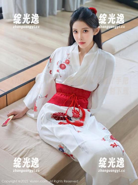 Xiuren秀人网 - 艾栗栗栗栗栗栗吖手把手教你：如何把秘密变成欢乐，即刻下载合集！