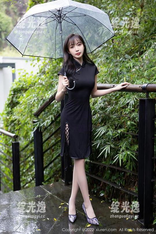 Xiuren秀人网 - 来了来了！谢小葱的双马尾写真，结果发现自己对马尾的执念已经大到了逆天的境地。