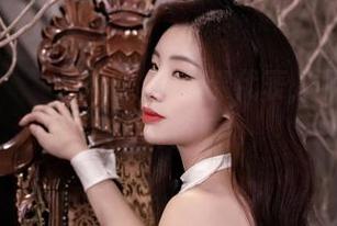 Yebin(전예빈)学姐：你的课代表，顺便给你送点写真资源！