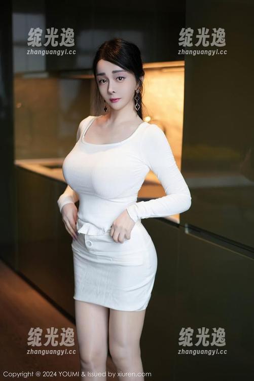 YouMi尤蜜荟 - 淋浴间的偶遇：穆菲菲的私房员工福利合集？