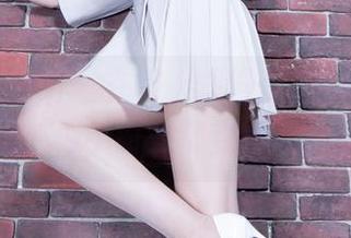 beautyleg – 在网上慢慢品味Yoyo的镂空作品，似乎时光都变得轻柔起来。