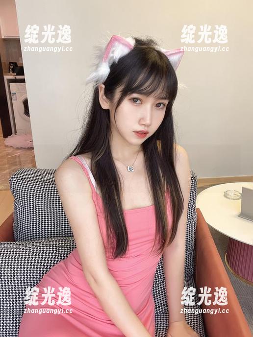 不呆猫的短裤系列，原图里带着一丝顽皮的叛逆！