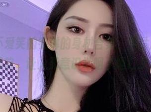 微密圈 – 不爱笑的赛琳的身材合集，图片就那么摆在眼前，让人无意识地咽了咽口水…