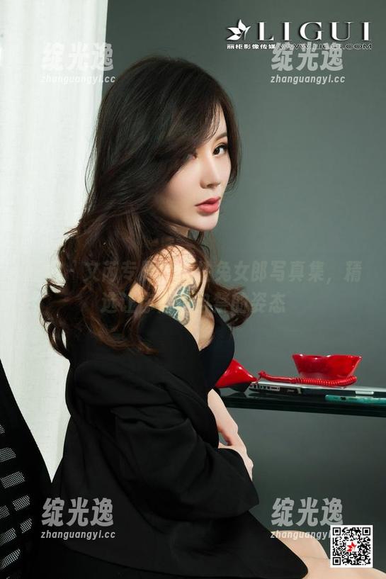 丽柜 - 文芮专属：任性兔女郎写真集，精选让你情不自禁的姿态