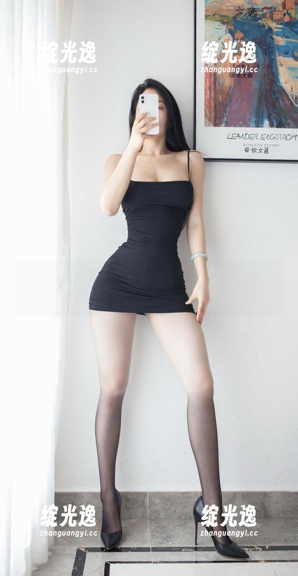 微密圈 - 卧室里的你文茜：想看免费写真就得陪聊哦