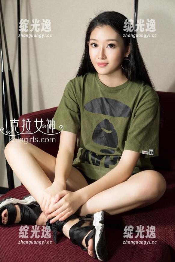克拉女神 - 不信你看！赵雨静的瑜伽图片精选太“让人反思”了！