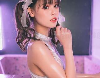 想要千反田鹿子的图包？先来听我讲讲这身体链的段子。