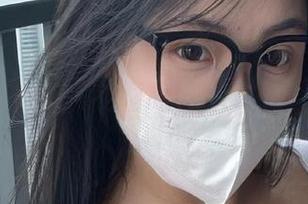 微密圈 – 可爱的肉巴最新写真：浴缸会不会吞人？不如先来一张……