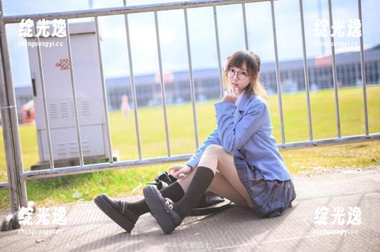 名濑弥七的龙女似乎在向我发出信号，快来瞧瞧这针锋相对的图片！