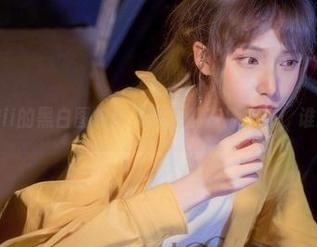在下萝莉控ii的黑白图包：连影子都在撩拨你，谁控制得住？