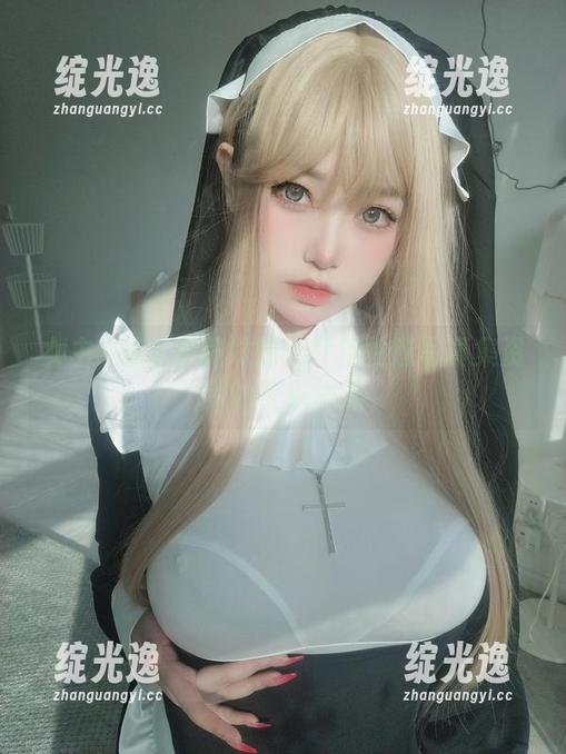 女主K的水手服妹妹：打捞性感写真集资源的快乐海洋