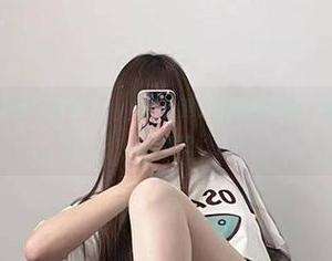 微密圈 – 最新写真：婉柔yyyy的长腿，走路都带风，谁还敢说她买不起风扇？
