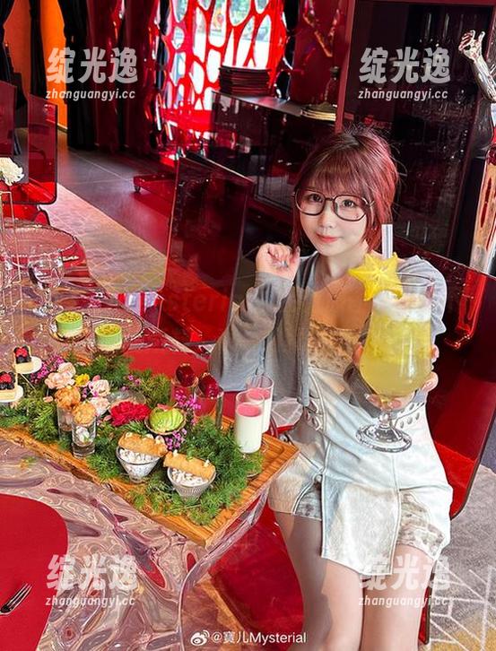 翻阅宝儿mysterial的民宿原图，果然不出我所料，看一眼就出不来！