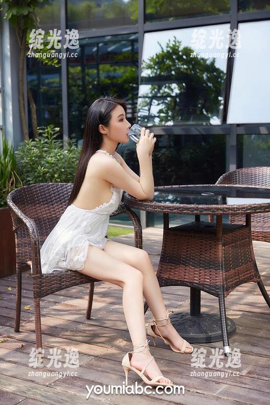 尤蜜荟 - H杯陈若初终极眼镜高清合集：佩戴它们，不止是为了看得清！