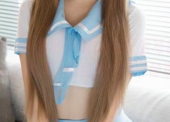 尤蜜荟 – 在张思允Nice的长腿写真中，幸福感爆表，而我却依旧在静观…