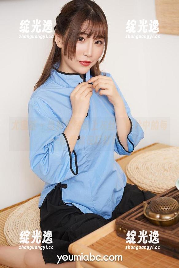 尤蜜荟 - 当郭忆然穿上灰丝，照片中的每一帧都像在打打阵！