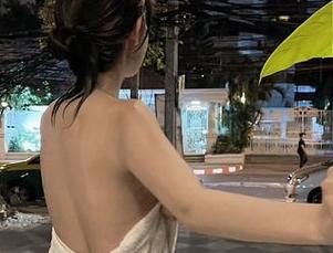 微密圈 – 就是阿朱啊的美图：“性感女友”这一封号，你怎么看？