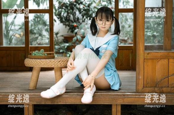 图包中的小秘密——幼水铃衣Miku无圣光版，快来看啊！