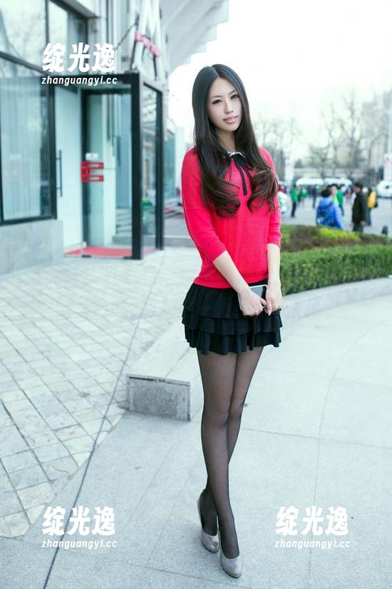 推女郎 - 在黑白之间，赵惟依用美图精选教你如何拍照—没她丢人！