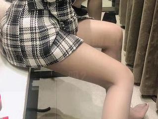 微密圈 – 这个不太靠谱的建议：拿林子喵Lynne的定制女友图片做个壁纸？你敢试吗？