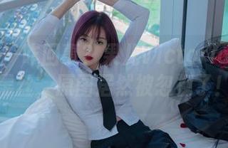 微密圈 – 咋回事？果儿Victoria的酒店黑丝，原图居然被忽视了！