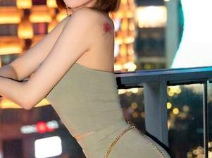 微密圈 – 果儿Victoria泳衣资源——看完不忍心说再见，求个循环观看！