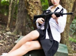 果团网 – 无声教室，龚玥菲的私房美图让你流连忘返