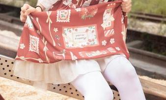 梦丝女神 – 小心！玥玥的黑色迷人写真强势来袭，分享时光不得不沉迷！