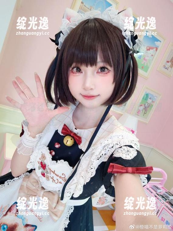 橙喵 看橙喵这双人写真合集,仿佛兄弟情深加上偶尔的“斗嘴”!