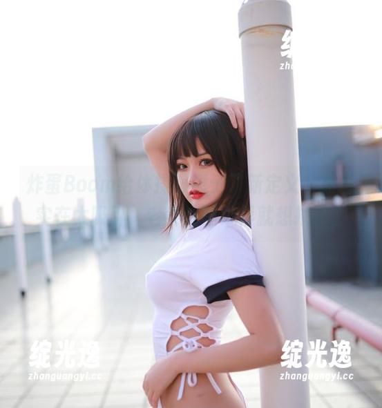 炸蛋Boom给体操服赋予了新定义，原图实在太吸引，老实说壁纸早就想换了。