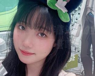 难以抗拒的白衬衫，炸酱沐沐的全套写真让我想多了些啥？